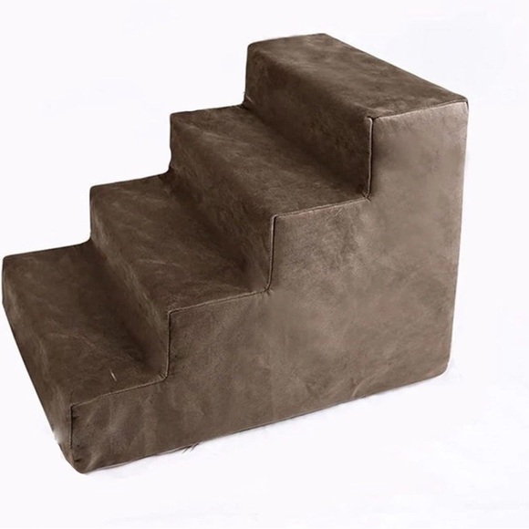 Other - Brown Pet Stairs 18”H 4 -Step. Brown.